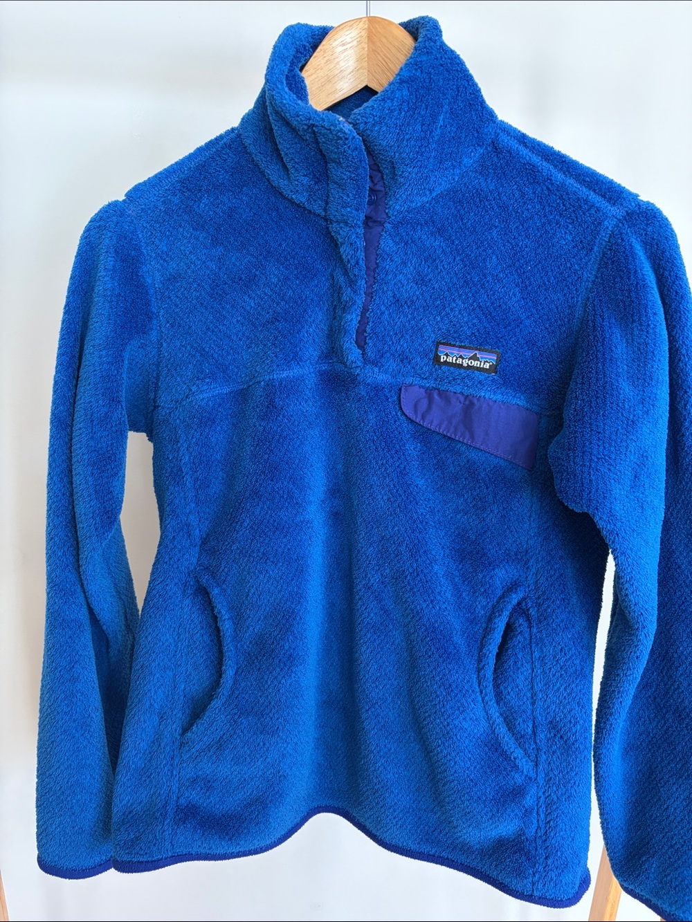Patagonia women’s snap Blue Half-Zip Fleece Pullover